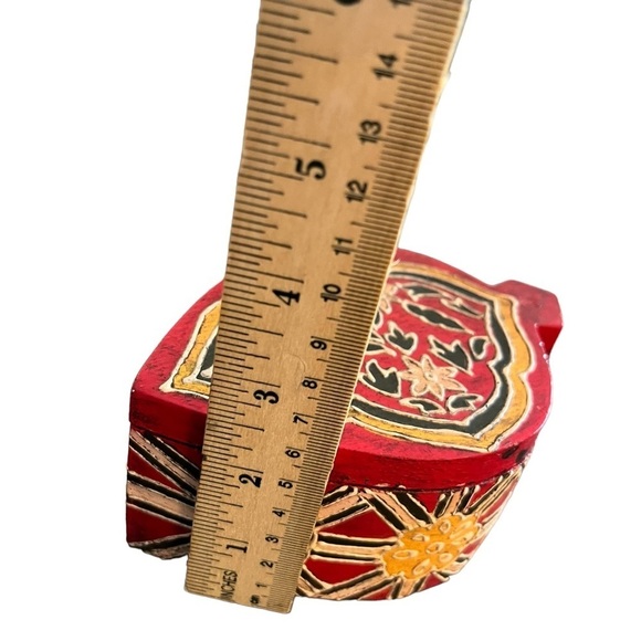 Vintage Wood Boho Leaf Shaped Secret Box - Picture 5 of 6